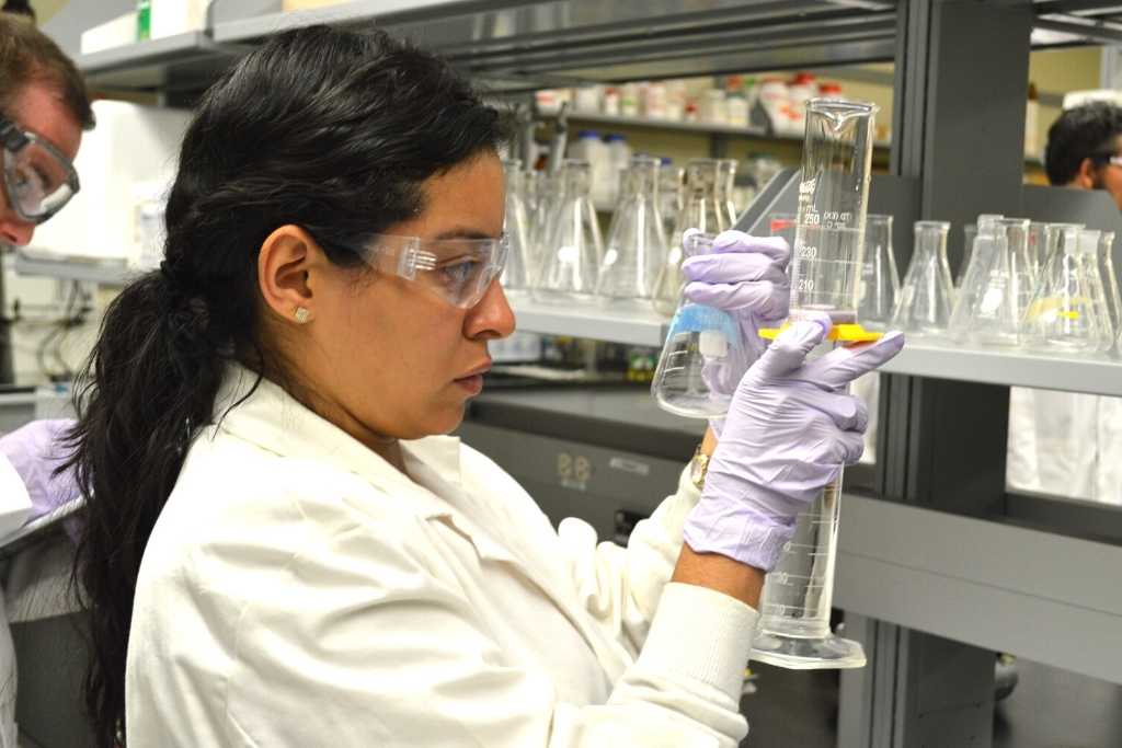 women holding lab breaker