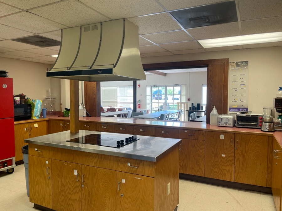 kitchen with appliances